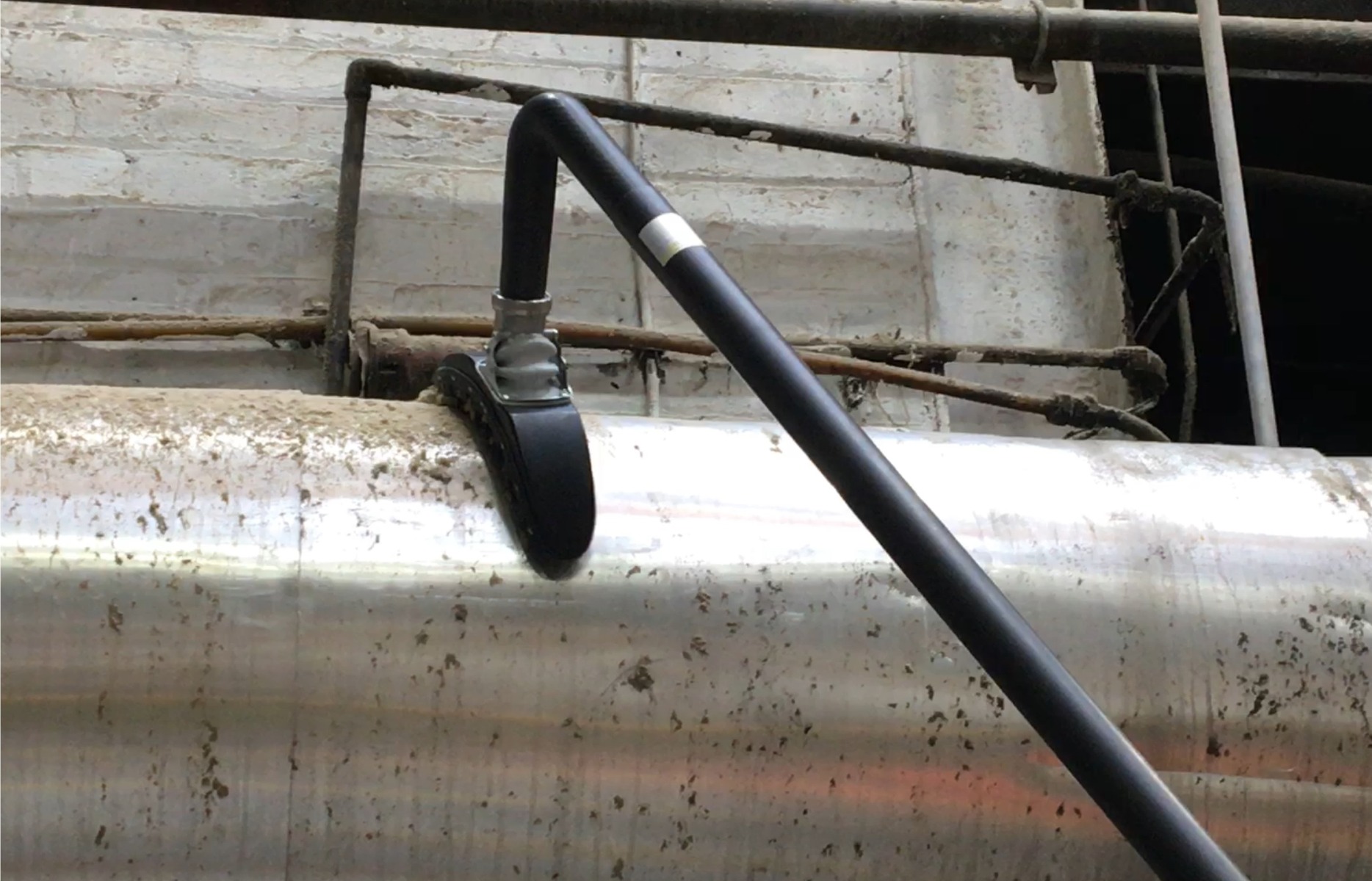 ATEX Curved Pivot Brush - Image 3